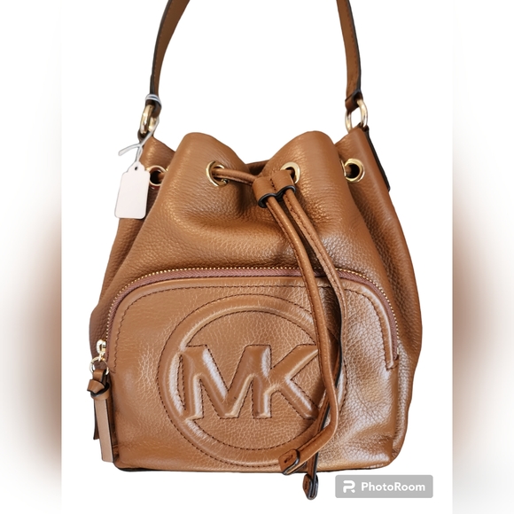 Michael Kors Handbags - Michael kors